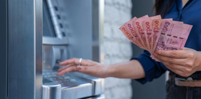 Retrait d'argent pour gérer son budget quand on veut s'expatrier en Thaïlande | Expatia Home